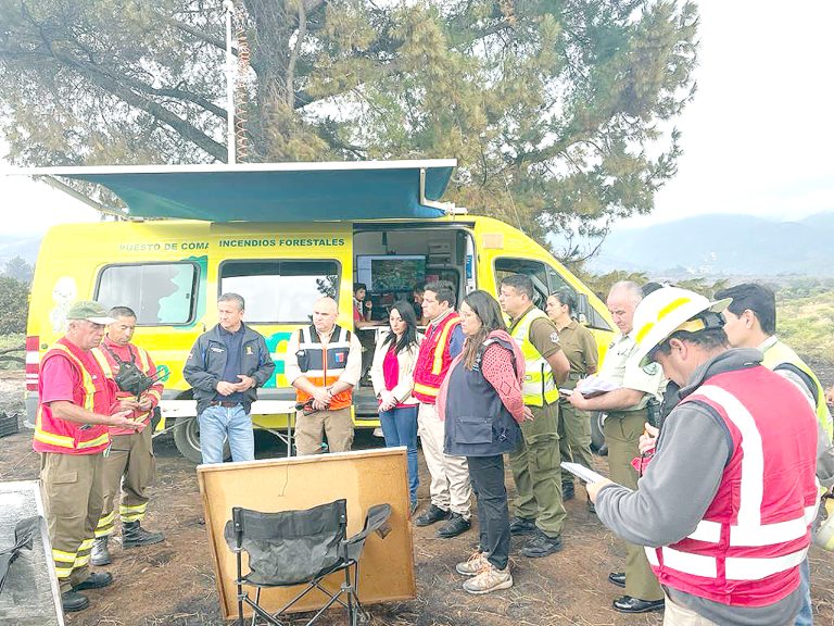 Incendio forestal consumió cinco casas en sector rural de San Javier