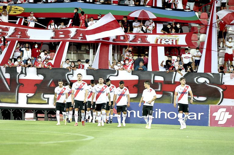 Hoy es la siempre atractiva Noche Albirroja