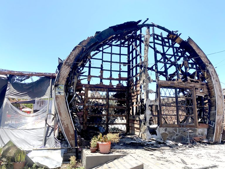 Apuntan a intervención de terceros respecto a origen de incendio que destruyó céntrico local