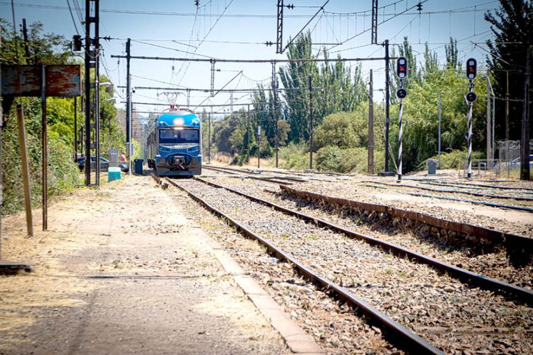 Con emoción y alegría reciben la vuelta del tren en San Javier