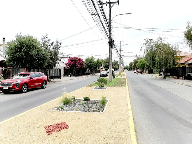 Villa Galilea muestra novedoso paisajismo urbano en su bandejón central de avenida Circunvalación