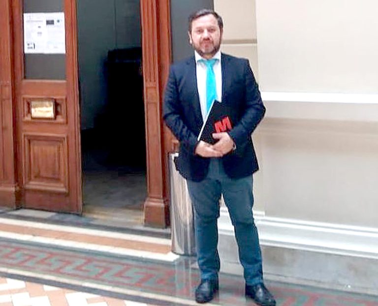 Mantienen prisión preventiva para los acusados de estafar a curicana