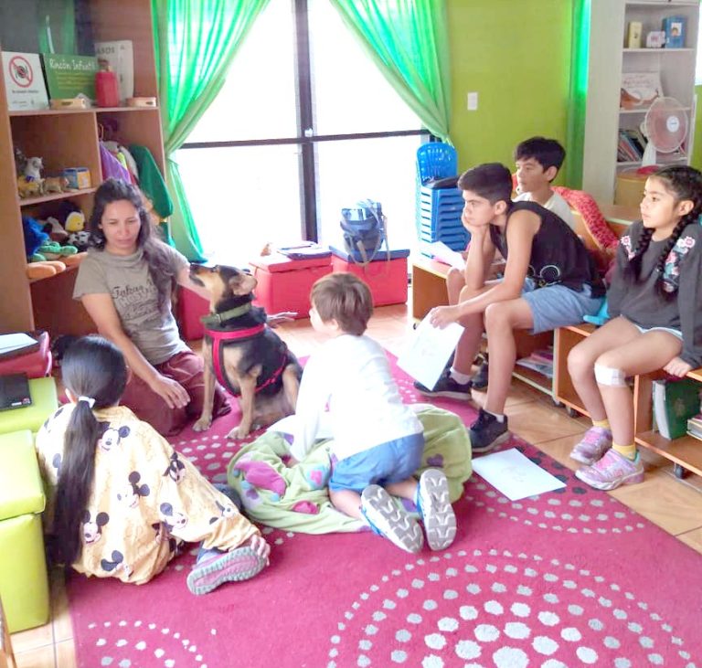 Realizan taller relacionado con bienestar de mascotas