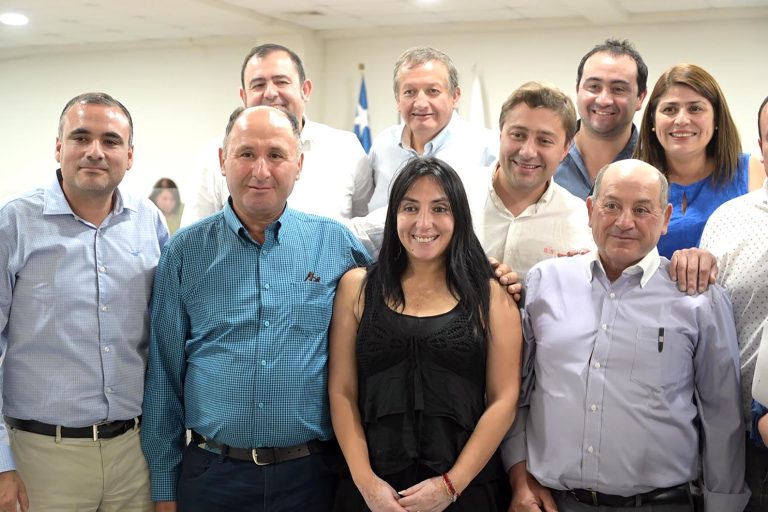 Proyecto permitirá pavimentar más de 25 kilómetros en ruta de Curepto