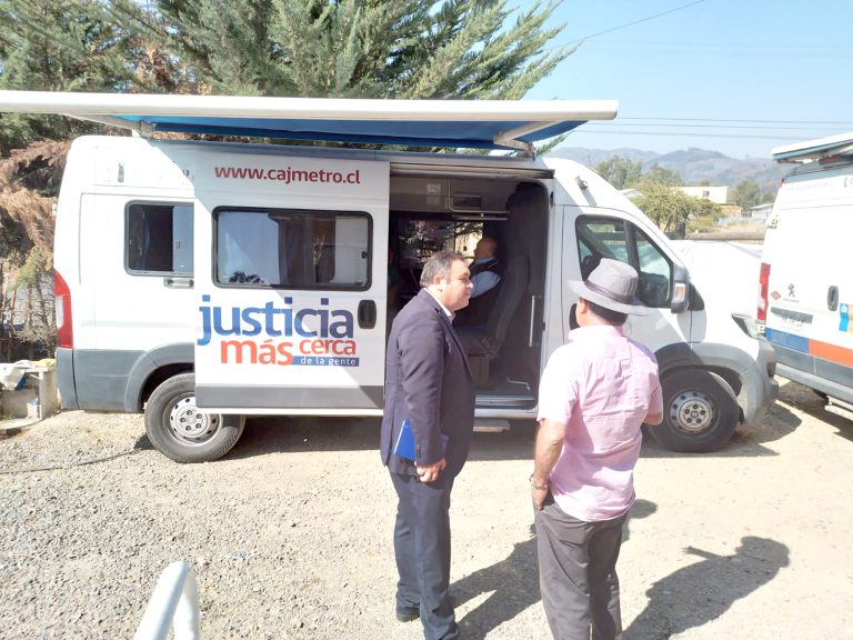 Ministerio de Justicia se traslada a sectores afectados por incendios forestales