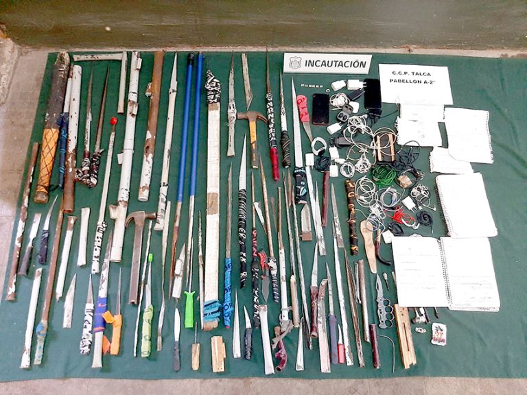 Operativo en la cárcel de Talca permitió incautar numerosos elementos prohibidos