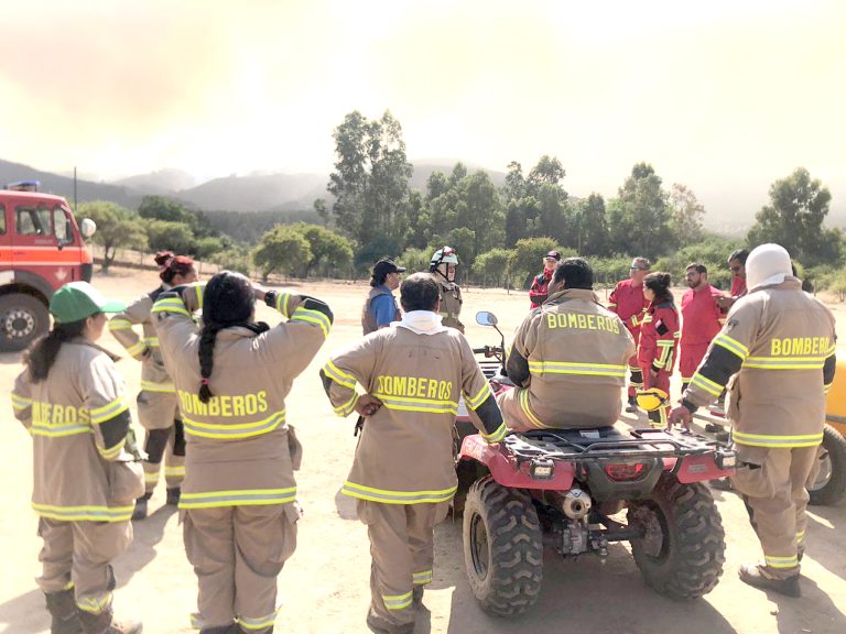 Tres viviendas destruidas por violentos incendios forestales