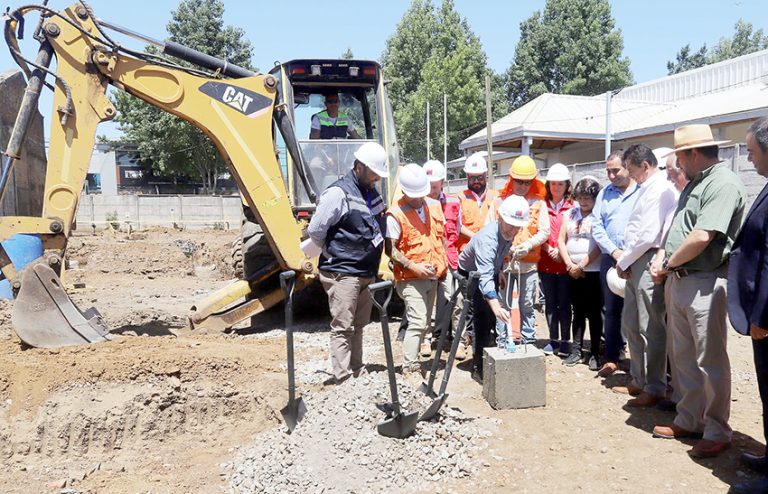 Ministro del MOP coloca la “primera piedra” del futuro edificio de Fiscalía Local de Parral