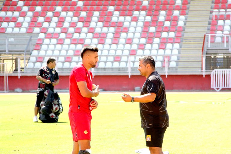 Al menos un par de cambios presentará Curicó Unido para enfrentar al Audax