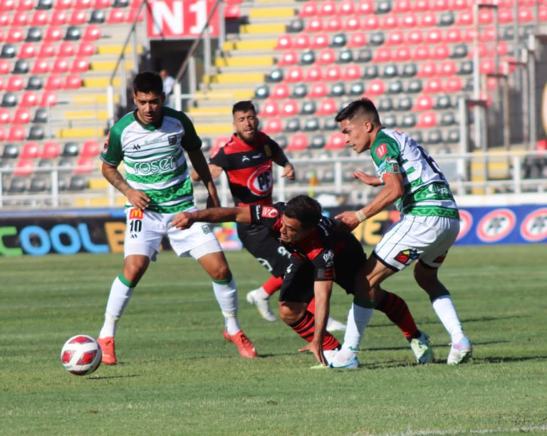 Rangers pierde de local en deslucida y baja presentación