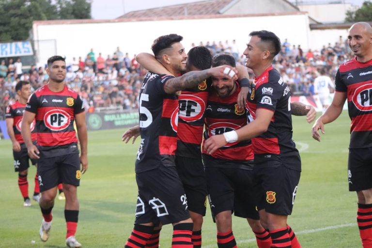 Trabajado y sufrido empate de Rangers ante Santa Cruz