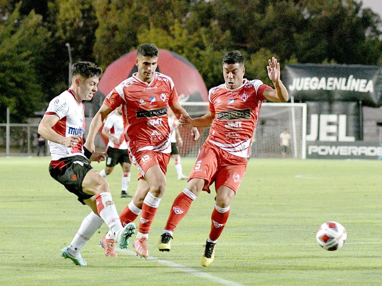 Amargo tropiezo antes de jugar la Libertadores