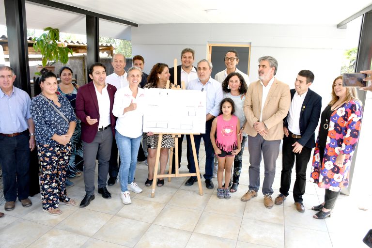 Inauguran obras de mejoramiento en dos escuelas rurales de Molina