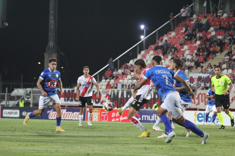 El Curi no levanta cabeza y otra vez tropieza