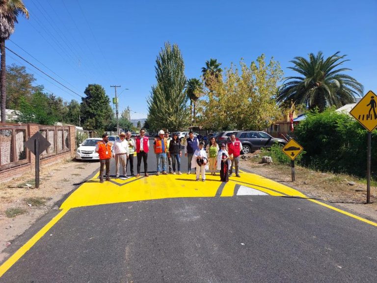 Visitan trabajos de conservación del camino a Tutuquén
