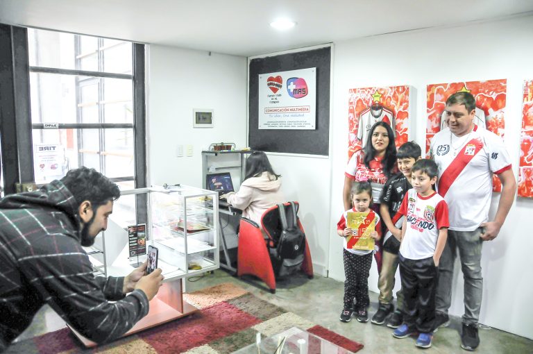 El fenómeno del álbum oficial de Curicó Unido