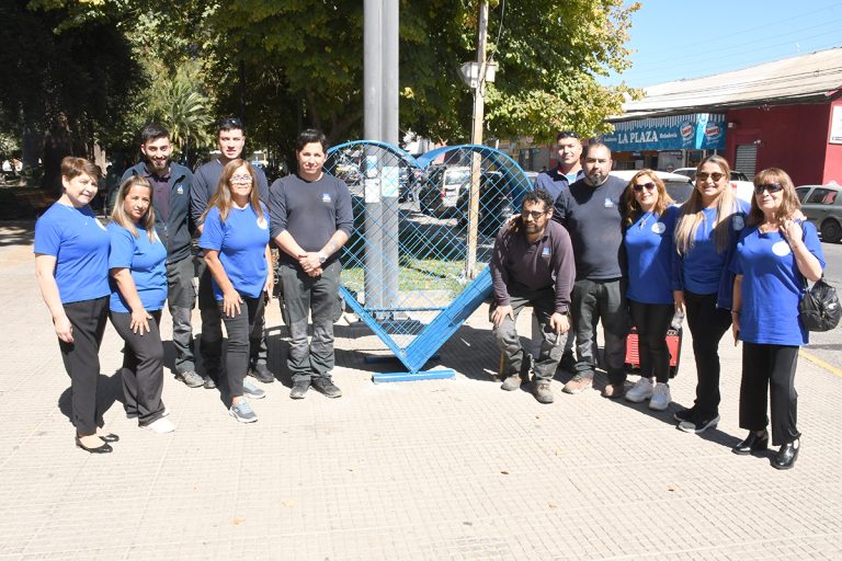 Instalan “Corazón Azul” para apoyar a Agrupación TEA Molina