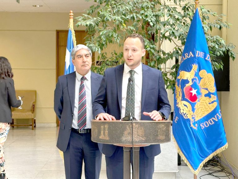 Presentan proyecto para homologar servicio militar con la formación de Carabineros