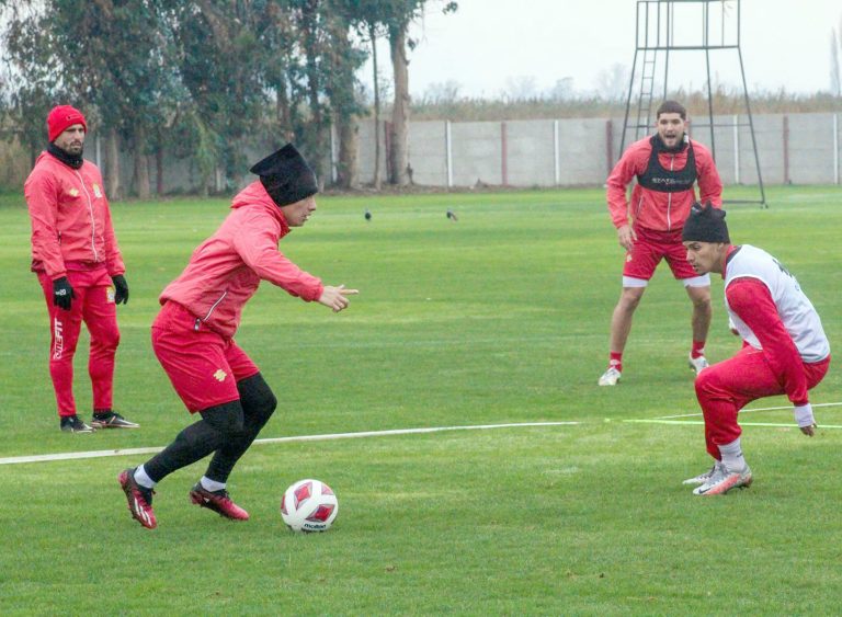 El Curi es penúltimo y ahora juega frente al colista