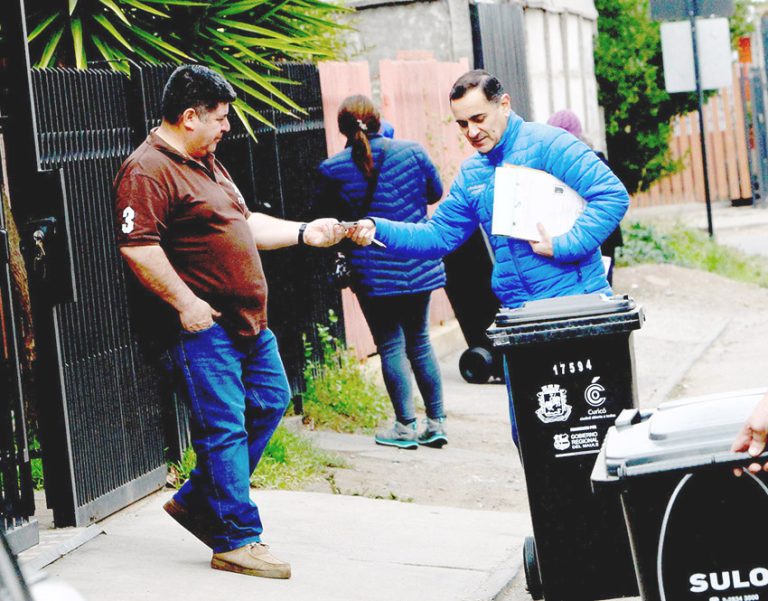 Comenzó entrega de contenedores de residuos domiciliarios en Curicó
