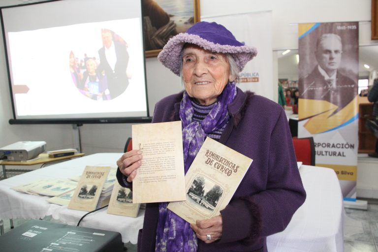 Realizan lanzamiento de libro “Reminiscencias de Curicó”