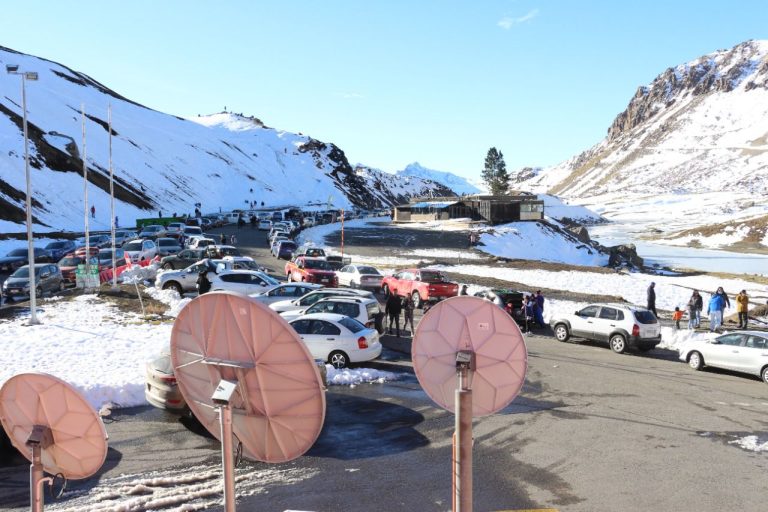 Ruta del paso Pehuenche vuelve a estar disponible para el tránsito vehicular