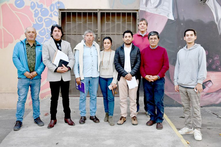 Comunidades mantienen oposición a proyecto de centro de engorda de cerdos