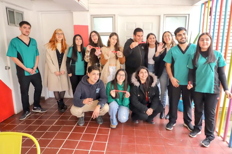 Casa de la juventud de Talca cuenta con placas en braille