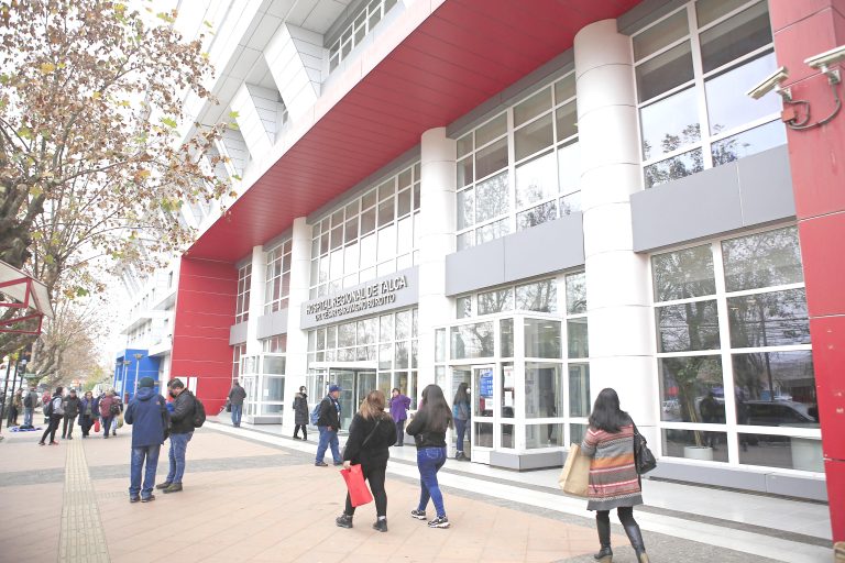 Madre de paciente agredió a dos funcionarias del Hospital Regional