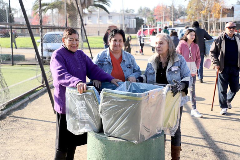 Municipio de Talca ha entregado 15 mil contenedores para reciclaje