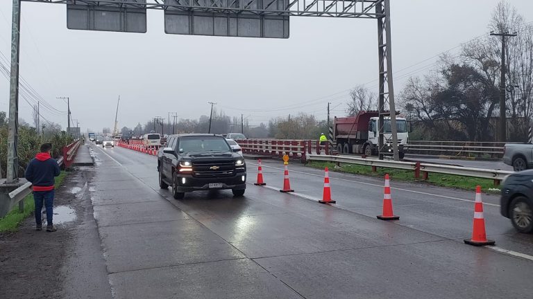 Habilitan tránsito vehicular por puente Lircay
