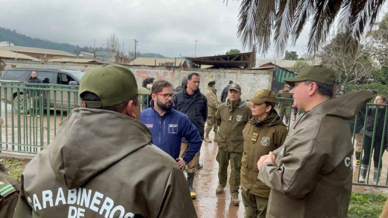 Carabineros agradeció visita del Presidente Boric a personal afectado por inundaciones