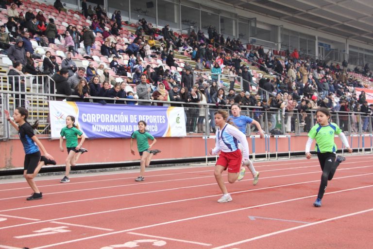 Atlético Liceo celebró aniversario con una concurrida competencia