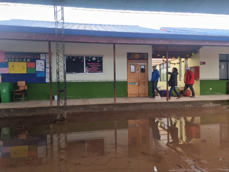 Suspendidas las clases en colegio municipal Rayen Mapu de Curicó