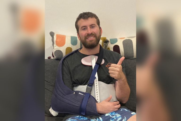 La próxima semana podría volver a Chile joven que sobrevivió a asalto en Brasil