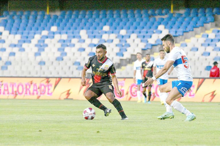 Tiempo de decisiones en Curicó Unido