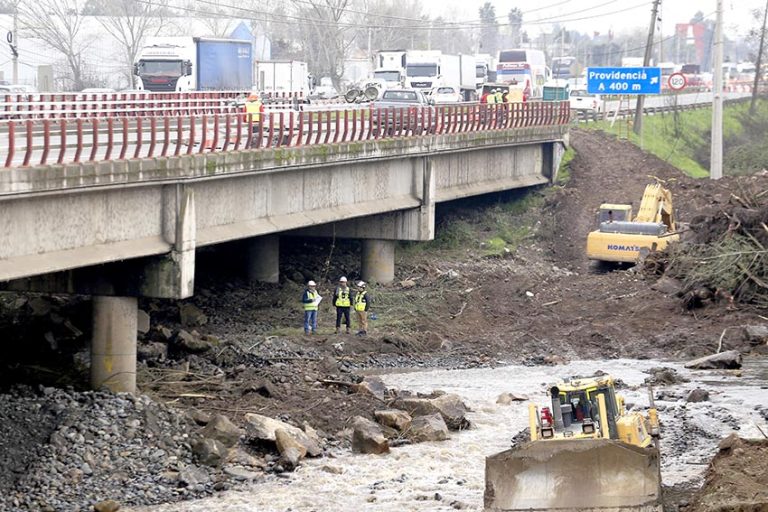 La próxima semana se habilitaría una pista del puente Lircay en reparación