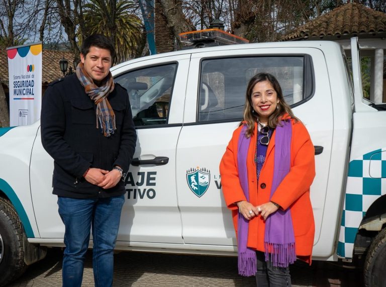 Entregan vehículo de patrullaje preventivo a Vichuquén