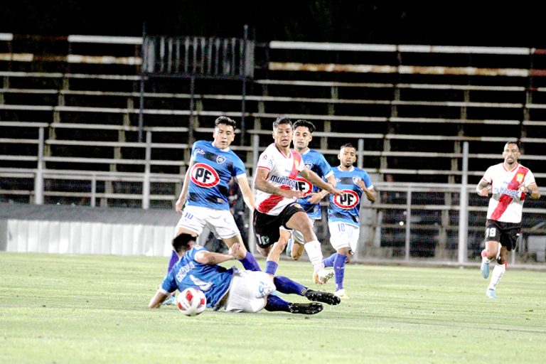 El encumbrado Huachipato recibe a un necesitado Curicó Unido