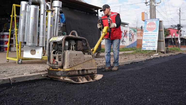 Repararán más de 60 hoyos en calles de Talca