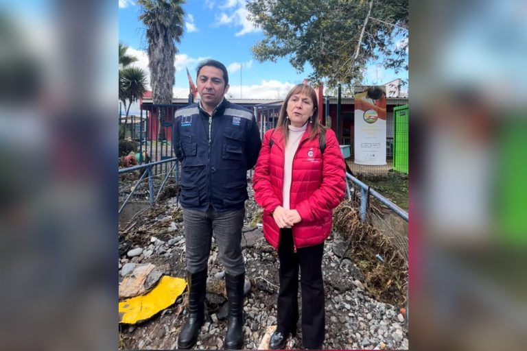 Autoridades verifican situación de colegios tras sistema frontal