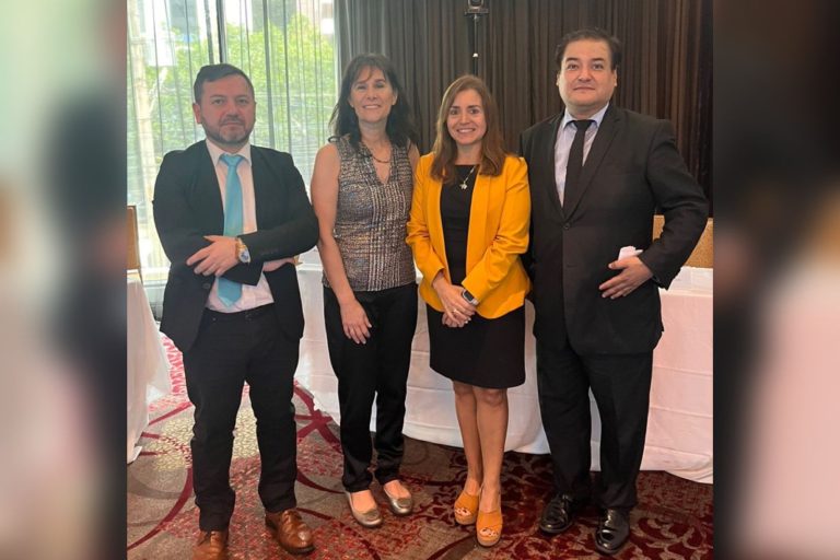 Abogado curicano participó en primer conversatorio internacional