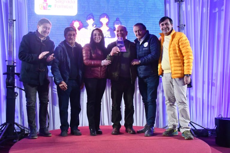 Con charla motivacional y reconocimientos celebran el Día del Dirigente Social y Comunitario