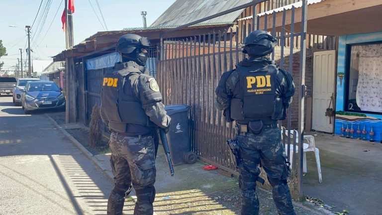 14 detenidos dejó masivo allanamiento