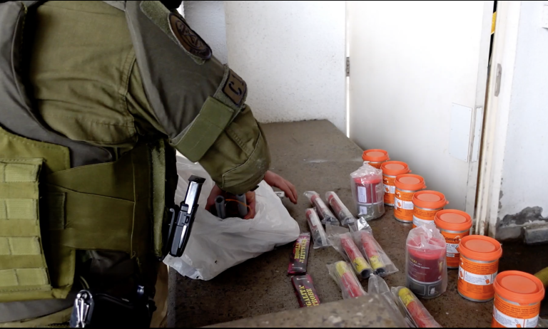 Encuentran fuegos artificiales a solo horas de partido clave de Curicó Unido