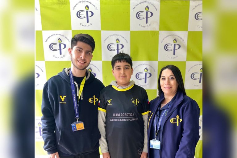 Alumno de Colegio Peumayén participa de olimpiadas científicas en Paraguay