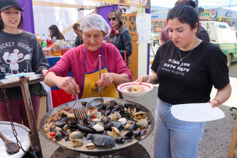 Constitución vive su Fiesta de las Tradiciones Gastronómicas