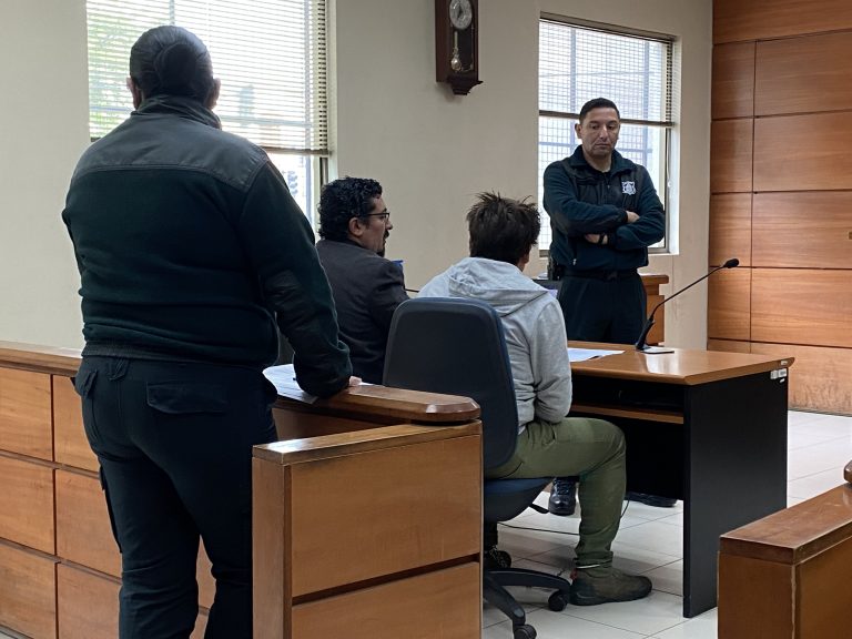 Formalizan a conductor de colectivo por abuso sexual por sorpresa sobre joven universitaria