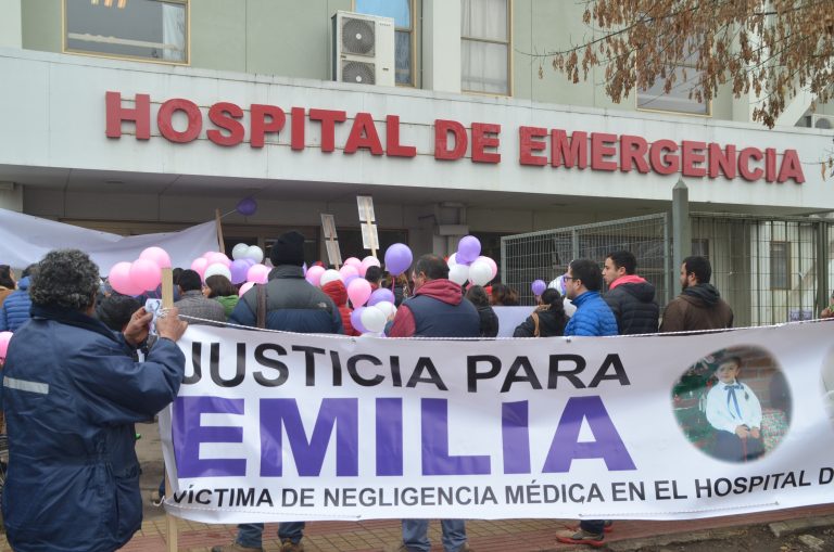 Mañana se realizará velatón en memoria de dos menores que fallecieron en el Hospital de Curicó