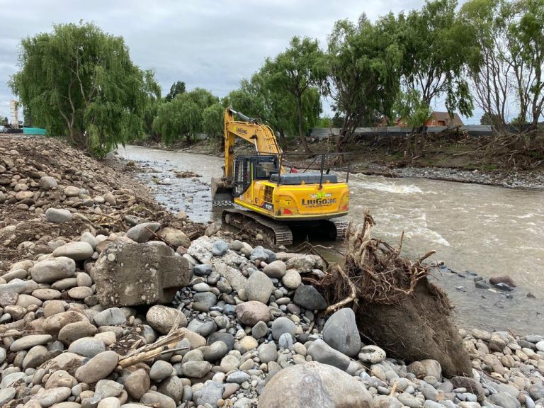 Analizan obras de mitigación en Parque Zapallar de Curicó